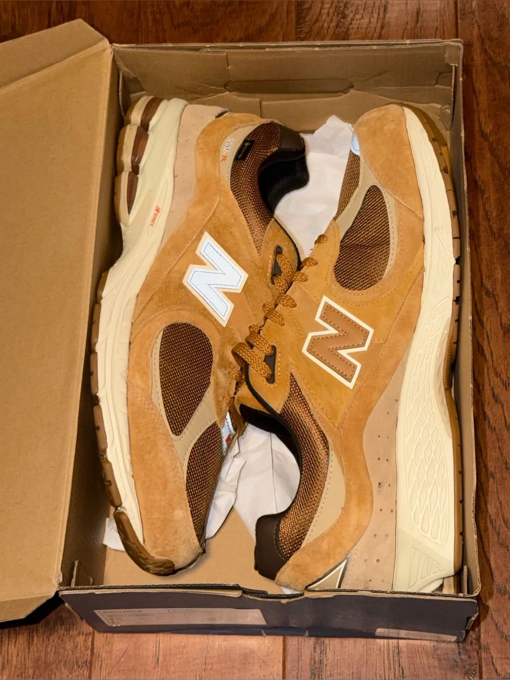 New Balance 2002R GORE-TEX Tobacco